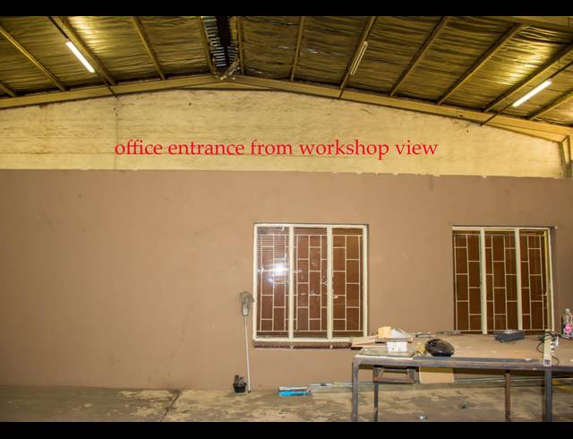 1,800M² BUILDING FOR SALE IN RUSTENBURG INDUSTRIAL